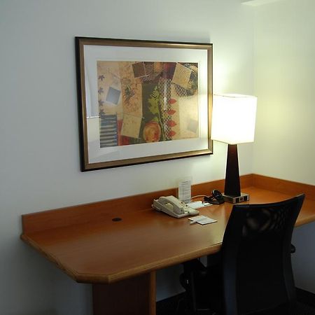 Washington Suites Alexandria Pokoj fotografie