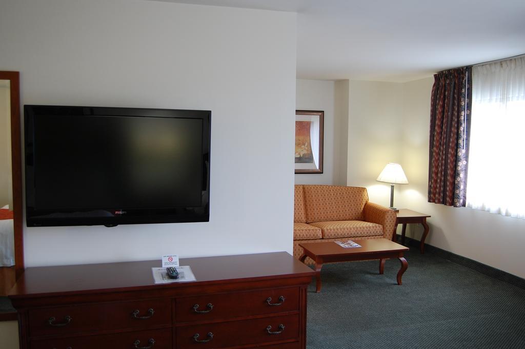 Washington Suites Alexandria Pokoj fotografie