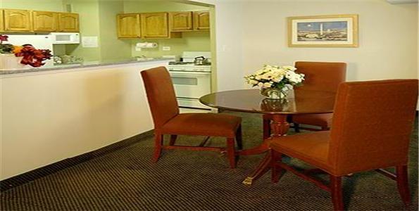 Washington Suites Alexandria Pokoj fotografie